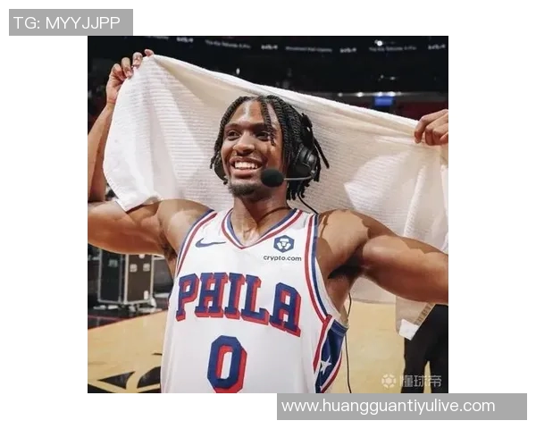 马克西表现抢眼19投9中三分命中率高达44贡献26分6篮板7助攻助球队取胜